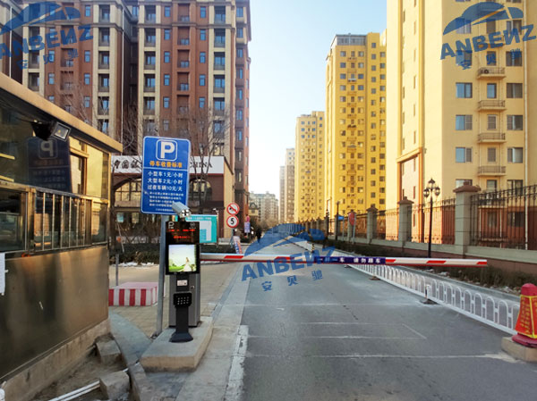 【安贝驰】地磁智慧停车管理系统解决小区出现停车乱、停车难的现象